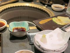 -铭牛烧肉·和牛海鲜自助(高新月牙湖店)