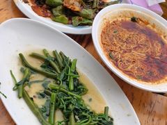 -柏合黄记豆腐皮饭店