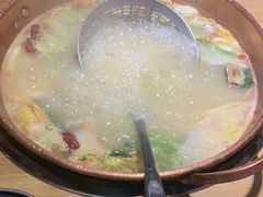 -洱火云南酸菜牛肉火锅(石景山当代商城店)