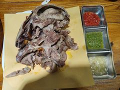 -蒙艾里民族传统菜蒙餐