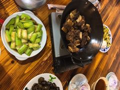 -鑫驼峰牛排火锅(普陀路店)