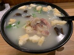 大骨头粉丝汤-小杨生煎(香港名都店)