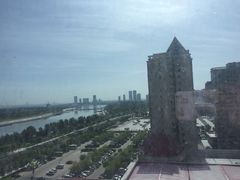 -乌兰湖畔草坪轻奢营地