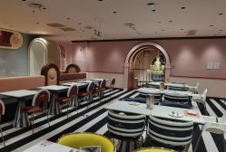 -奈尔宝家庭中心·亲子早教·派对餐厅(北京东坝万达店)