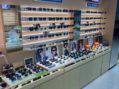 -爱视眼镜(贵州路店)