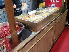 自助取餐区-三兄弟高炉烧饼