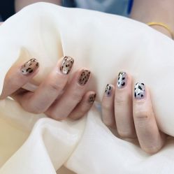 -雅洁美甲美睫
