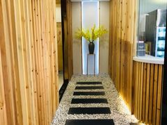 -一朵菌·野生菌探索家火锅(南亚店)