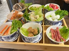 -聚汇三少·龙虾·中餐厅(莫邪路新天地店)