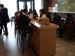 大堂-星巴克(泰安万达店)