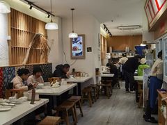 大堂-李与白包子铺(桐梓林店)