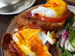 -Common Table · Brunch & Coffee