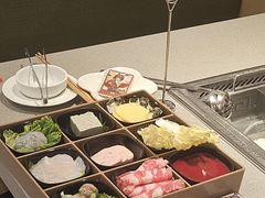 -海底捞火锅(世豪广场店)
