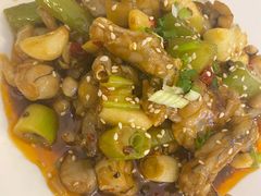 -捌贰虾蟹·江湖菜馆(江汉路店)