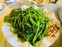 -阿浪海鲜连锁加工店(B栋2排1号火车头店)
