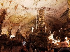 -波斯托伊纳溶洞