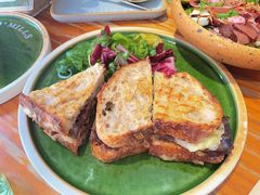 超级牛肉帕尼尼-O'mills Sourdough Bakery&Bistro(永嘉路店)