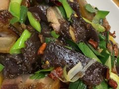 -榕江牛瘪牛肉火锅