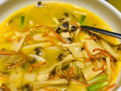 -楚山晓·湖北菜(武汉光谷K11店)