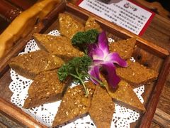 -东巴人鱼豆花火锅(幸福街店)