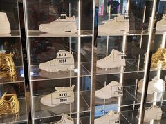 -Air Jordan(世贸天阶店)