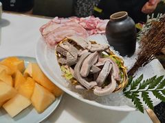 -洪氏嗨捞·猪肚鸡火锅(阳光天地店)