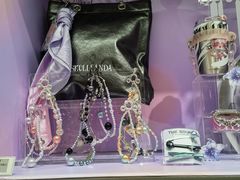 -泡泡玛特POPMART(杭州乐堤港店)