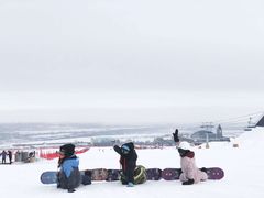 -丝绸之路山地度假区滑雪场