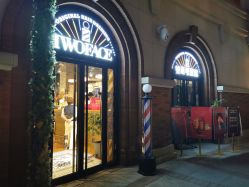 -TWOFACE 双面理发馆