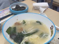 -灵芝妹子海鲜米线(凯德和平广场店)