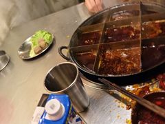 -鹿鸣山草本茶香火锅(园西路店)
