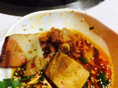 -牛华八婆麻辣烫(龙湖U城店)