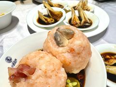 -红鼎豆捞·非遗鲍皇汤火锅(宝丰路店)