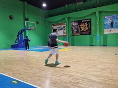 -健龙森俱乐部·游泳·健身·羽毛球综合体育馆
