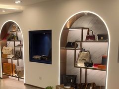 -聚云奢二手奢侈品黄金手表包包回收·中古店(中福城店)