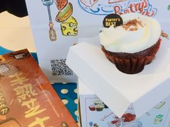 红丝绒纸杯蛋糕-派悦坊·甜品·蛋糕(虹口龙之梦店)