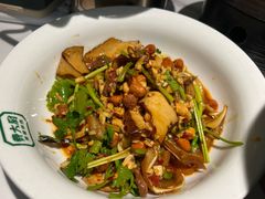 -费大厨辣椒炒肉(高铁吾悦广场店)