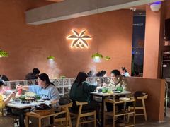 -喃喃椰·糟粕醋·椰子鸡火锅(七堡花园店)