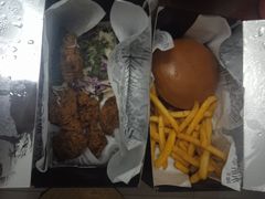 -TRIPS BURGER(大钟寺店)