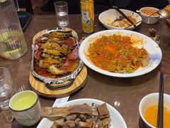 -东口码头·烧鸽子·鱼头泡饼·地方菜(金鹰悦城店)