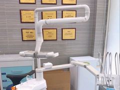 -上海仁爱医院口腔科 · 种植