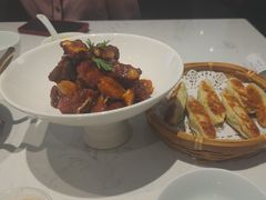 -峨嵋小镇·川菜(勒泰中心店)