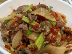 酸辣鸡杂-红色湘菜馆(春风店)