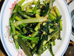 -黄泥岗·地道湖北菜(奥特莱斯店)