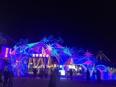 -淄博花灯齐彩城