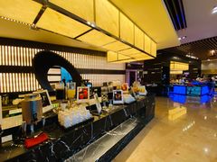 自助取餐区-夏阳湖皇冠假日酒店-自助餐厅