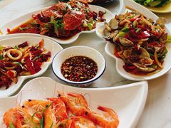 -覃记海鲜美食餐厅