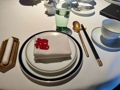 -新荣记(BFC外滩金融中心店)