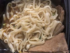 金牌红烧牛肉面-康师傅私房牛肉面(马泉营奥莱店)