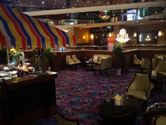-燕山大酒店